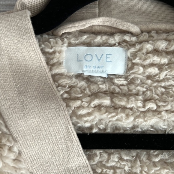 Teddy button down cardigan, Gap, size small - Picture 4 of 4